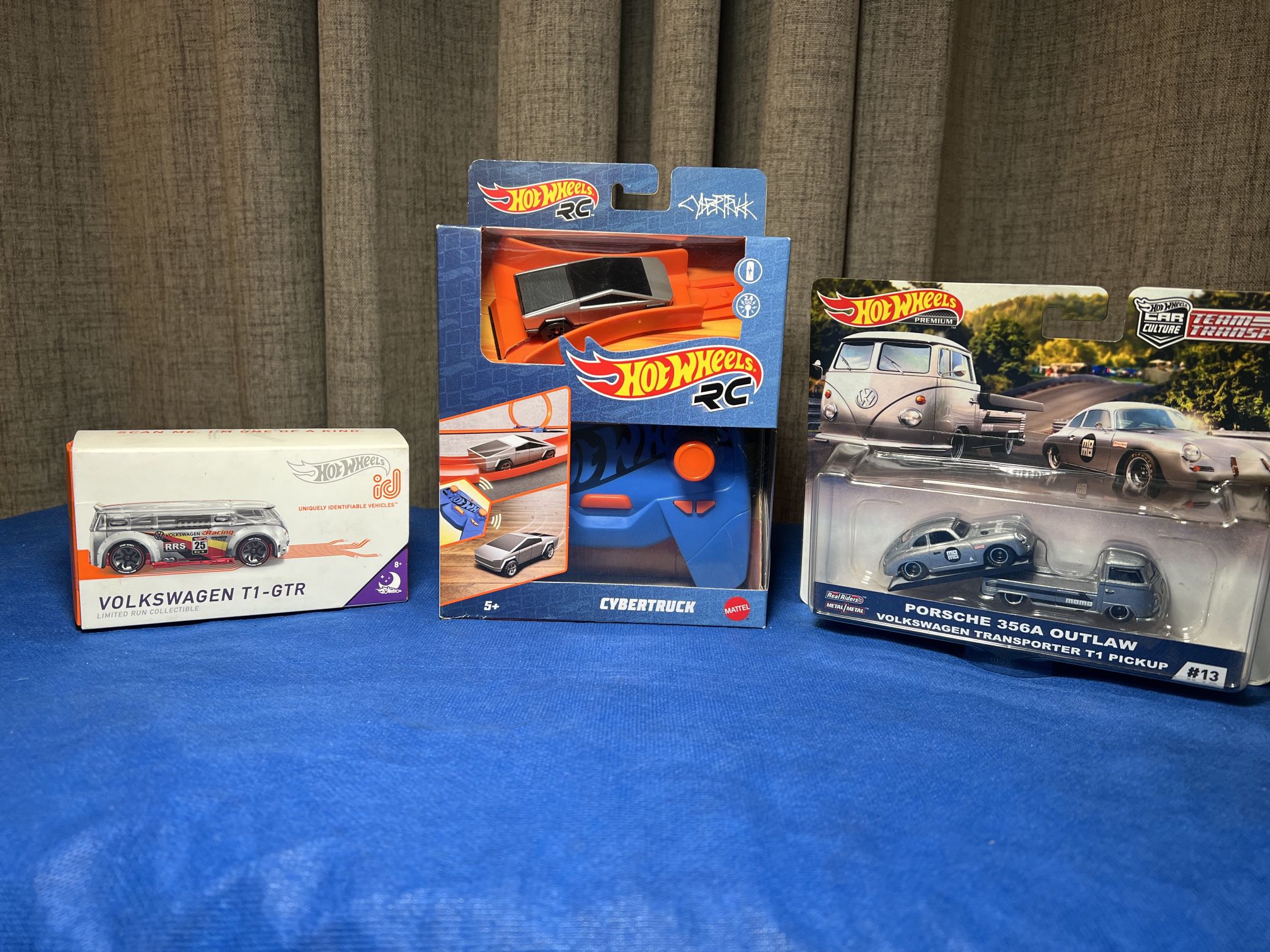Hot Wheels Collectors Bundle - New Factory Sealed