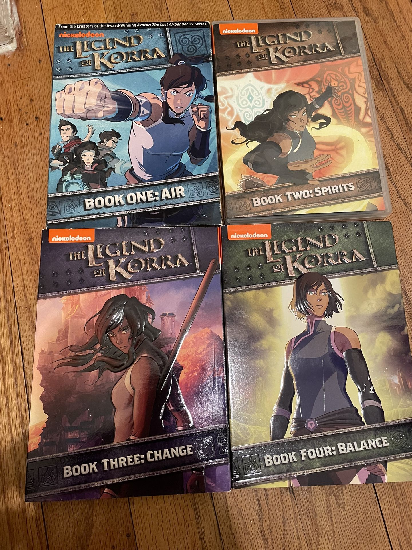 NICKELODEON THE LEGEND OF KORRA (DVD)