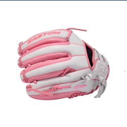 NEW! EASTON PROFESSIONAL COLLECTION 11.75-INCH FASTPITCH SOFTBALL GLOVE, RIGHT HAND THROW
