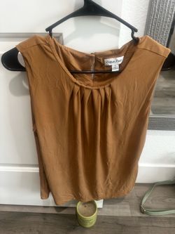 Woman’s shirts