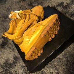 Reeboks (cardi B’s)  6y