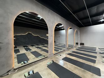 Fitness-Grade Mirrors Built with Durability in Mind