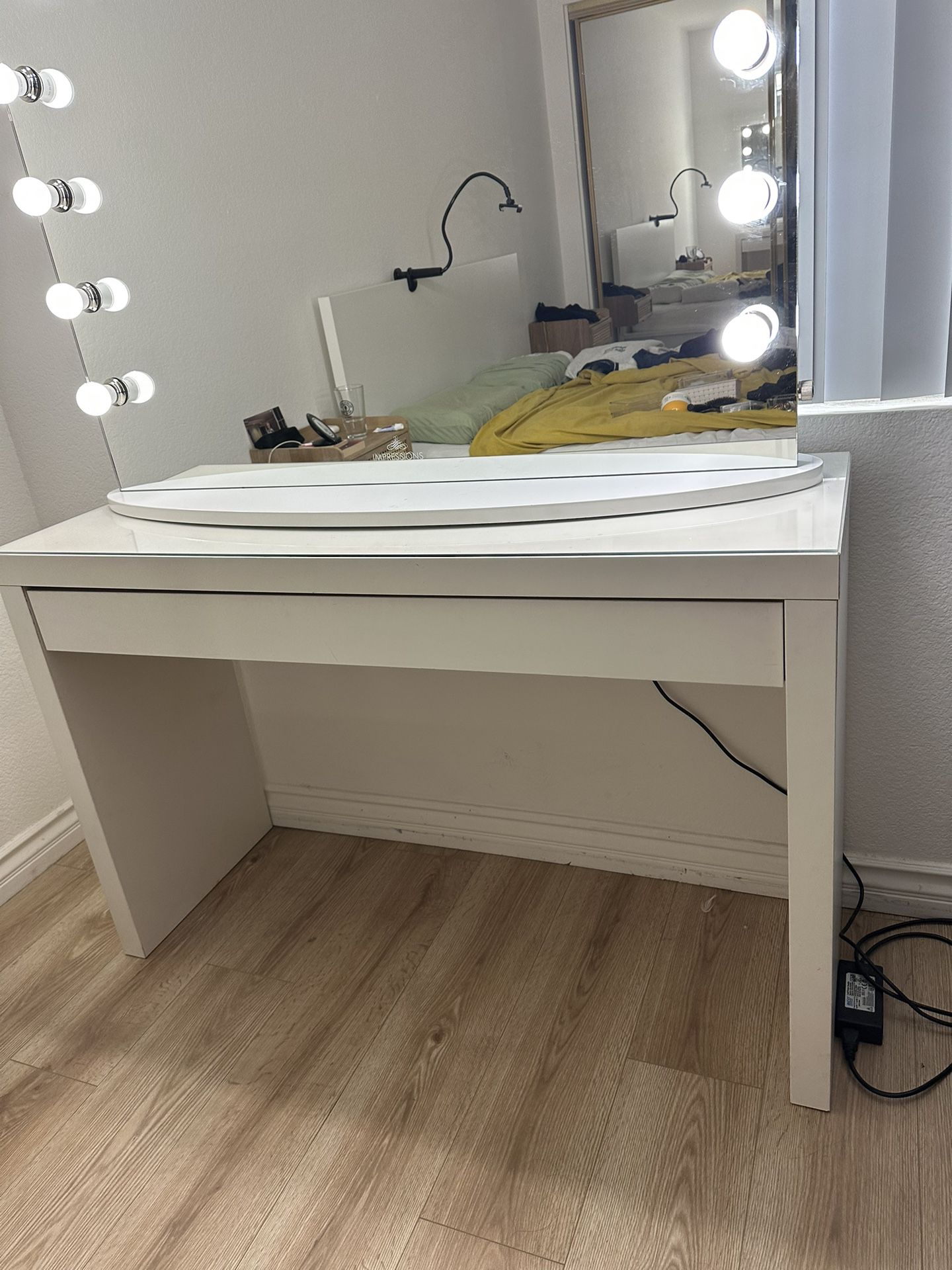 IKEA Malm Vanity Desk