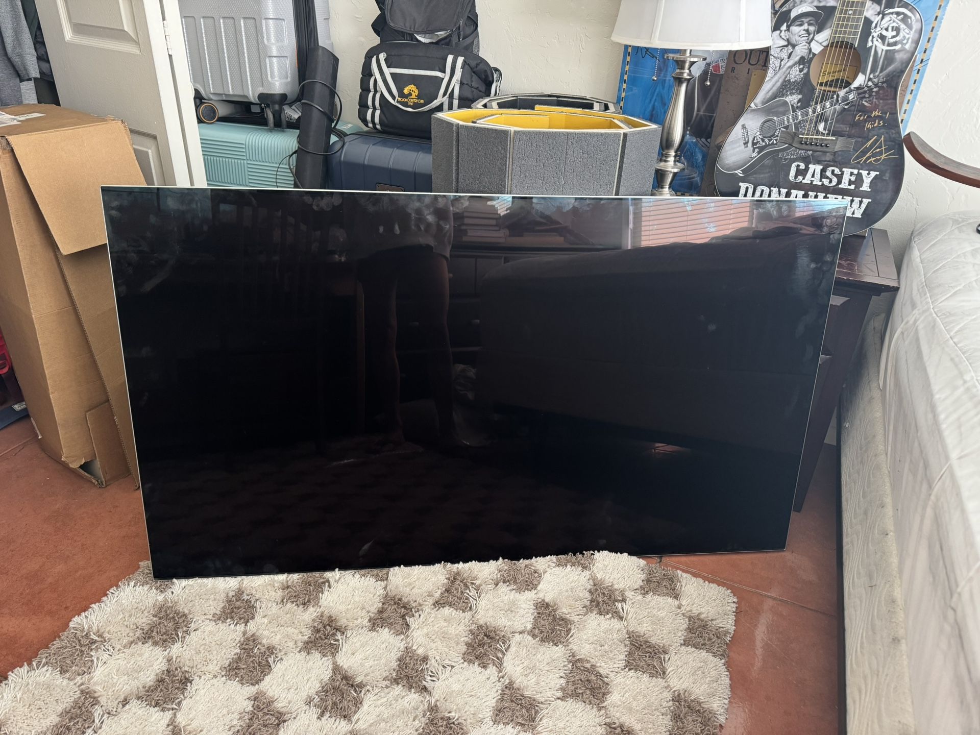 65 Inch And 32 Inch TVs