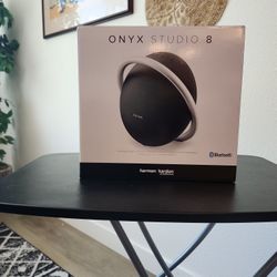 Harman Onyx Studio 8