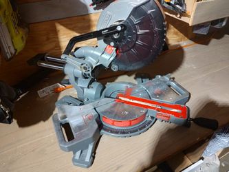 Cordless Miter Saw