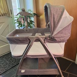 Simmons Portable Bassinet