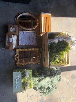 Wedding Decor Bundle with Frames, Crates & Florals