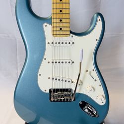 Fender Player Stratocaster with Maple Fretboard 2020 - Tidepool