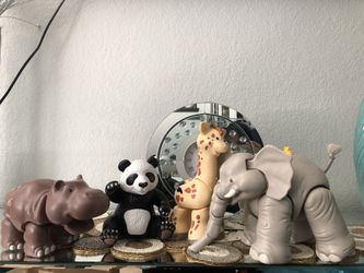 Little People Talking And Music Playing safari Animals 