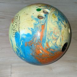 Storm Phaze bowling ball 