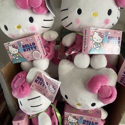 Hello Kitty Plush with candy (5)