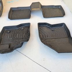 2013-2019 Ford Explorer Floor Mat