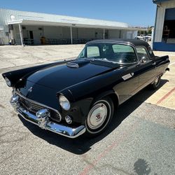 1955 Ford Thunderbird