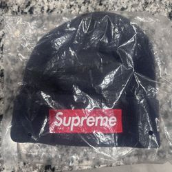 Supreme New Era Box Logo Beanie (FW24) Navy
