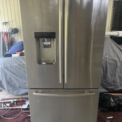 Refrigerator Jenn Air