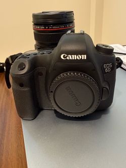 Canon 6D Mark I with EF 24-105mm F/4 L USM lens