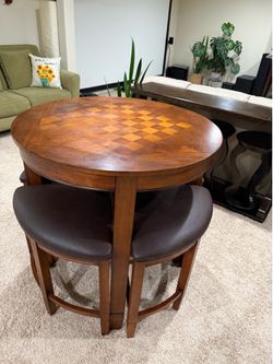 Table and 4 stools