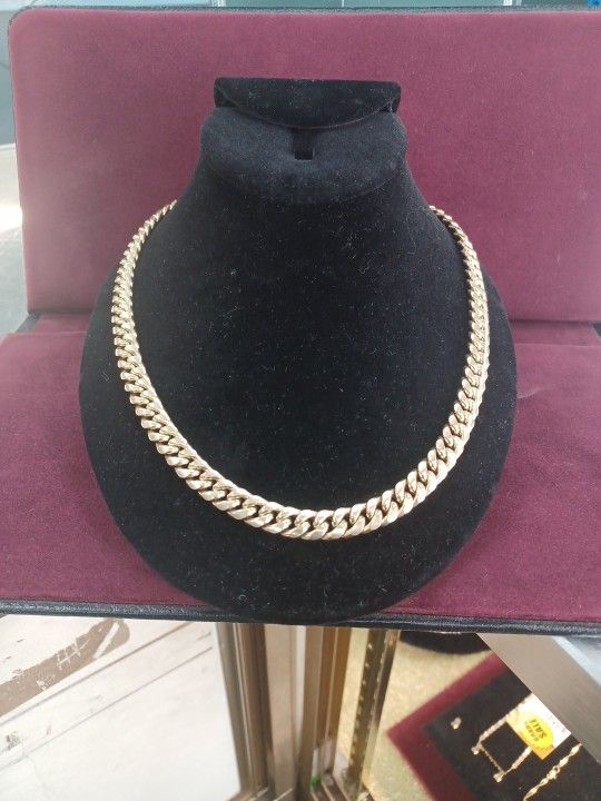 Cuban Necklace.......ASK FOR TY