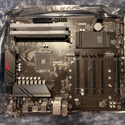 Gigabyte B550 UD AC Motherboard