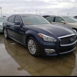 INFINITI Q70L PARTS OUT!