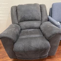 Recliner Chairs 