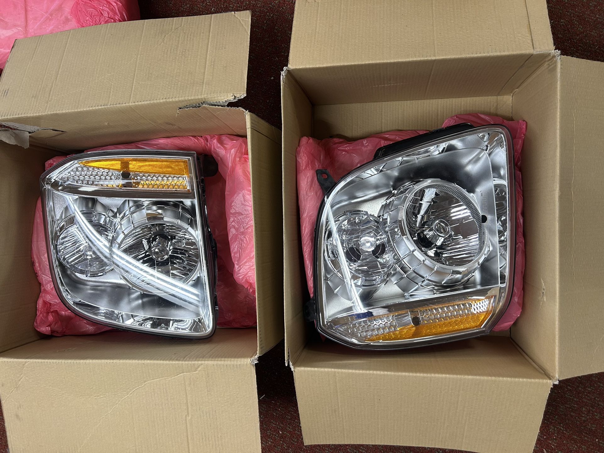 OEM 2007-14 GMC Denali/ Yukon Factory Halogen Headlights