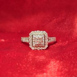 10k Yellow Gold Diamond Square Shaped Ring 0.50 ctw