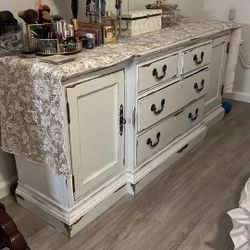 FREE Vintage Distressed Dresser