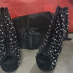SEXY VIGO FIORE SPIKED WEDGE STYLE 5 & 1/2