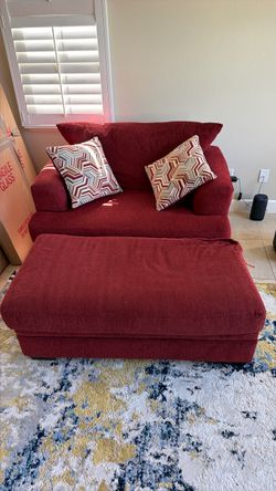 Rooms To Go Peak Living Oversized Chair & Ottoman – Red – $250 OBO