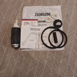 Electric Fuel Pump With Seals Clamps And Baffle GM OEM new