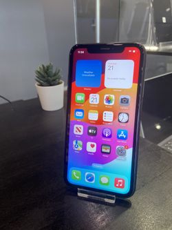 iPhone XR 64GB Unlocked