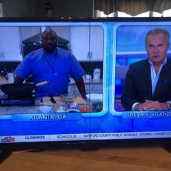 Insignia 32” LED TV 