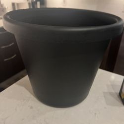 Large 6 Gallon Pot