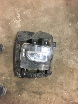 2016-2018 Silverado fog light rh