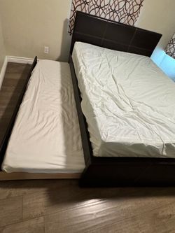 Full over twin trundle bed