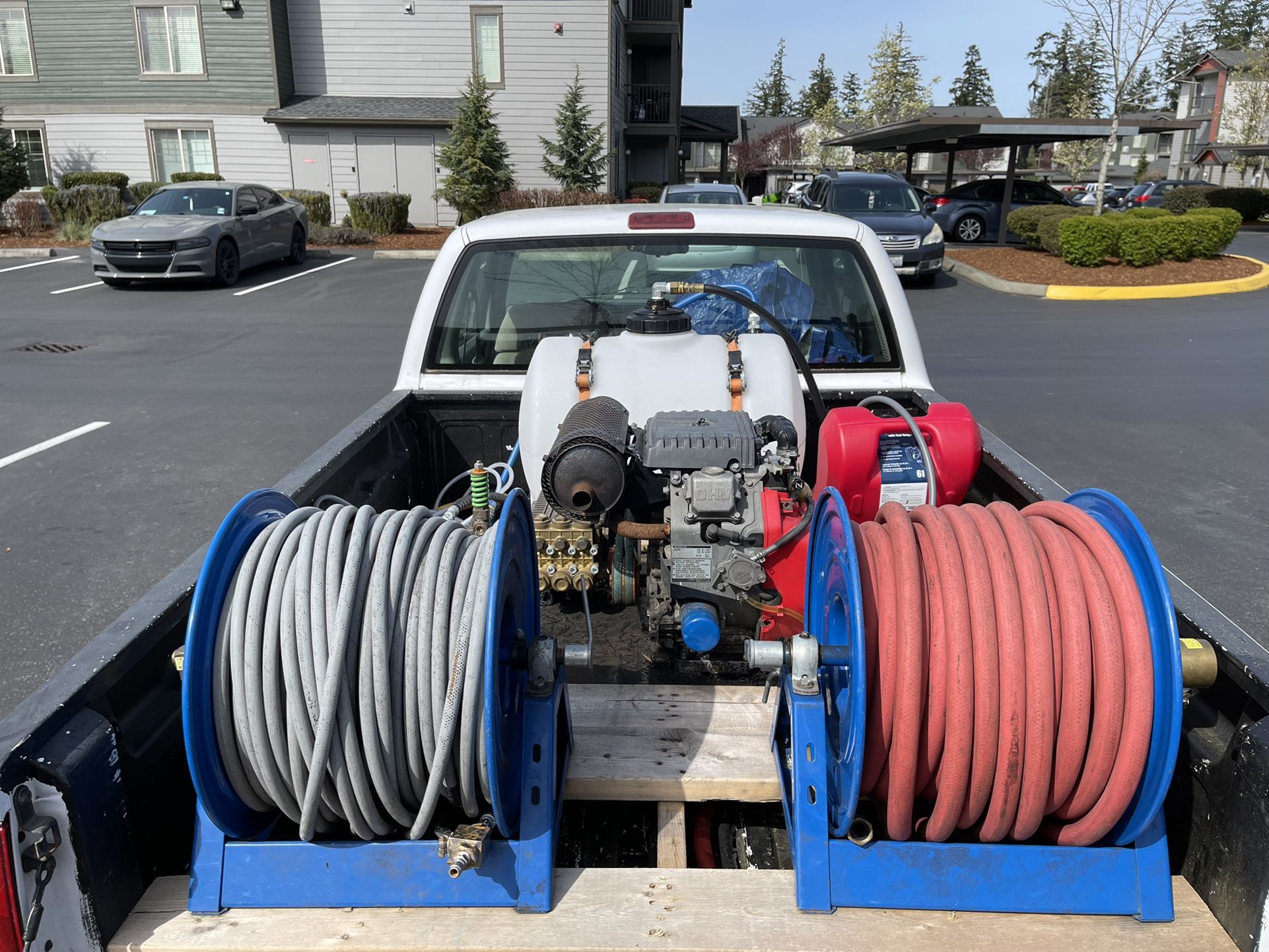 8 GPM Pressure Washer, Downstream Injector, and Surface Cleaner for Sale in  Bonney Lake, WA - OfferUp