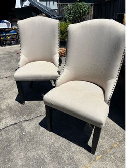 Cool, sturdy white chair set.