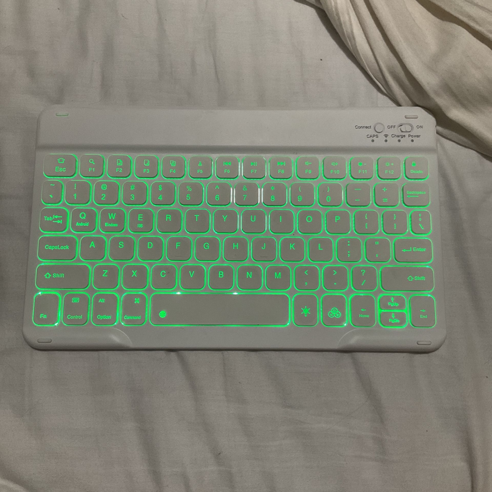 iPad Keyboard Bluetooth