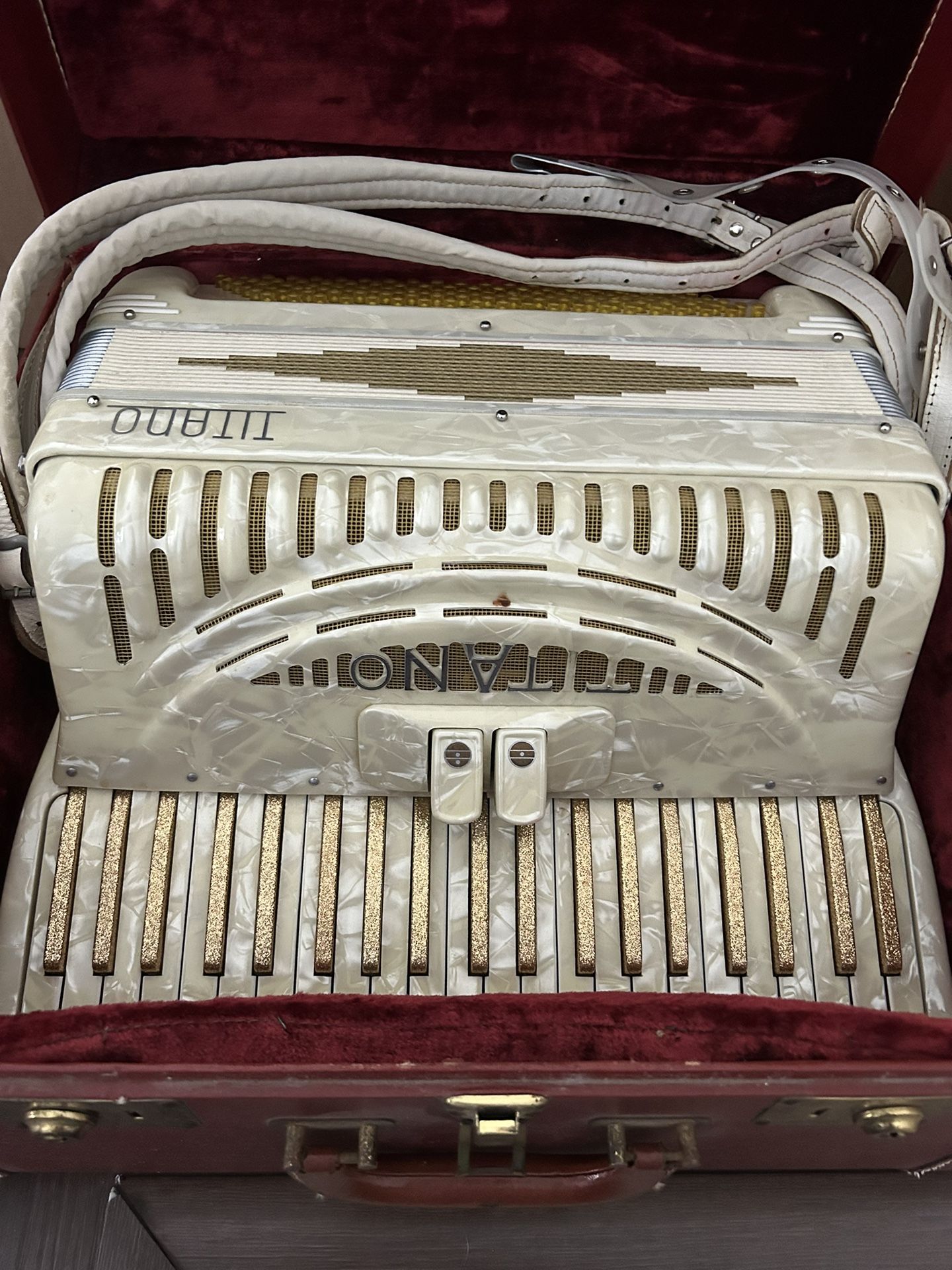 Accordion $300