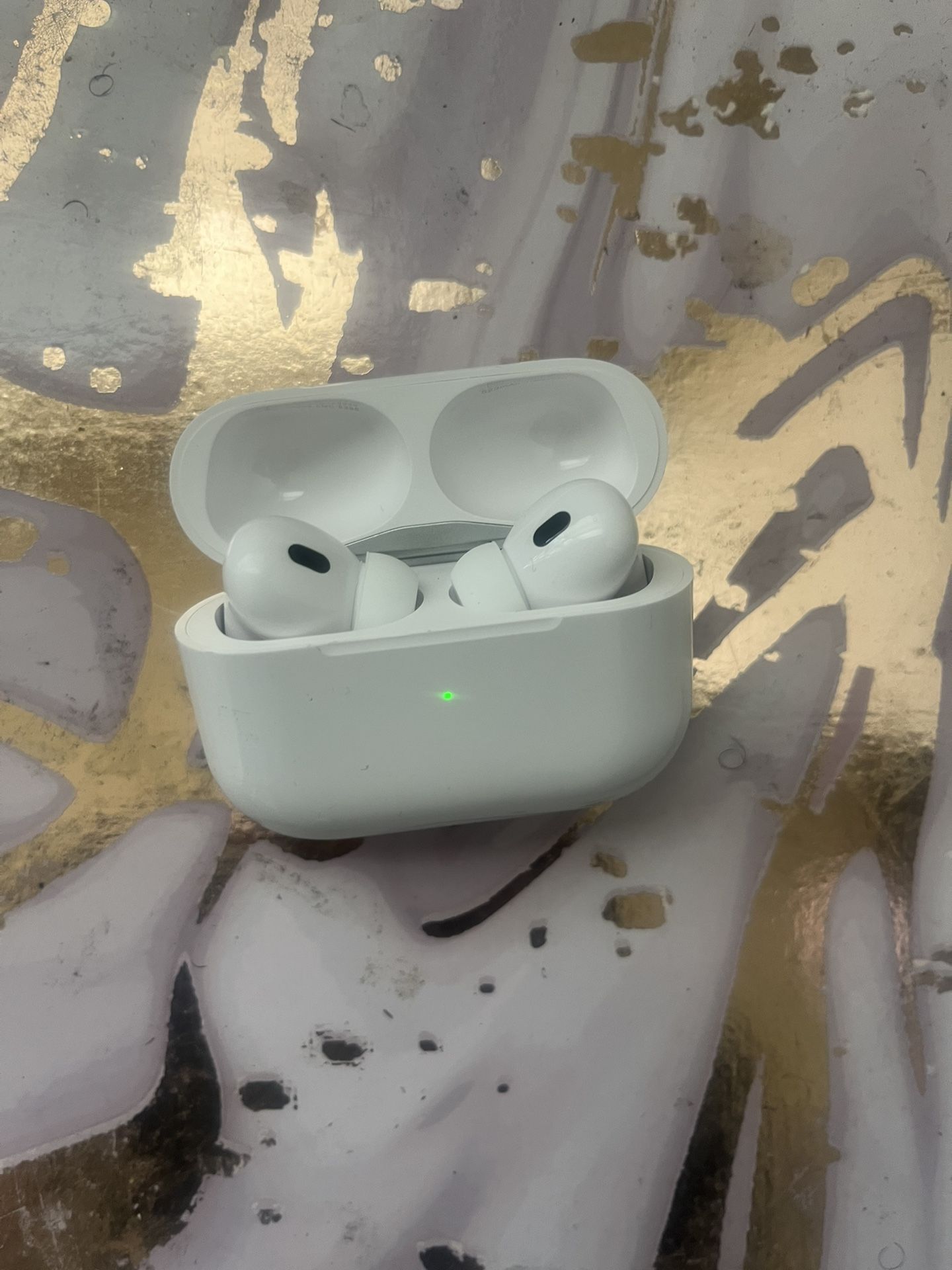 Apple AirPods Pro 2nd Generation with MagSafe Wireless Charging Case - White