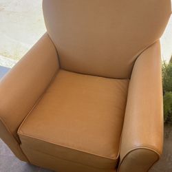Single Seat Sofas 