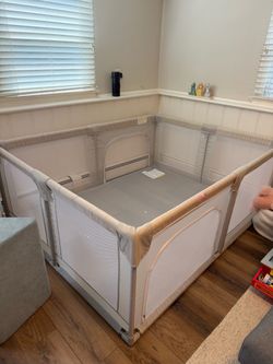 Babyjoy Large Square Play Yard Pen (like new)