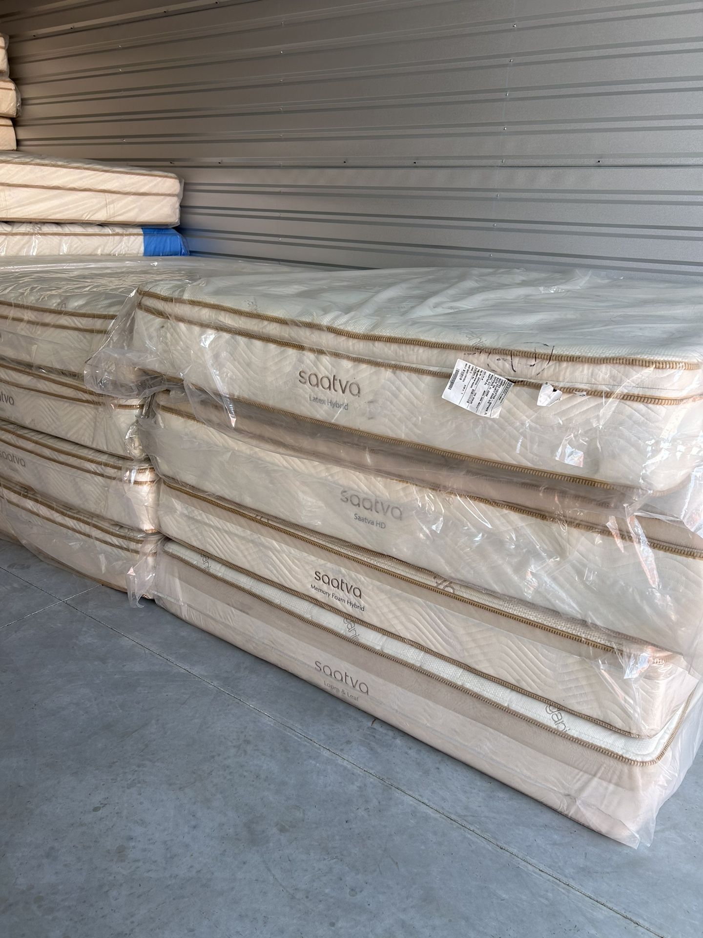 Luxury Saatva & Tempur-Pedic Mattresses – 50-80% Off!     •    Brand New, Minor Blemishes (Nothing That Affects Comfort)     •    King, Queen, Full, T