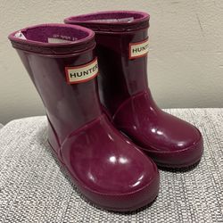 Hunter toddler girls size 4 First Classic purple/plum glossy finish waterproof rain boots - worn once like new 