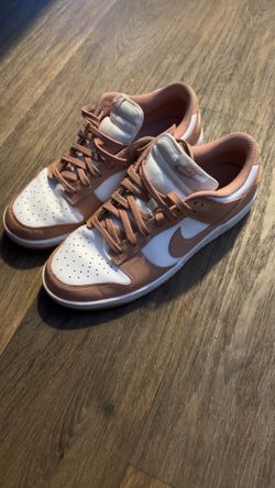 Nike dunks pink