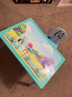 Bluey kids table / chair