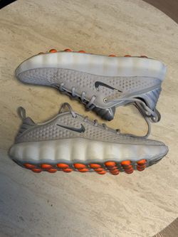 Nike Mind 002 Men’s Low Top Lace-Up Sneakers Gray/Orange 9.5