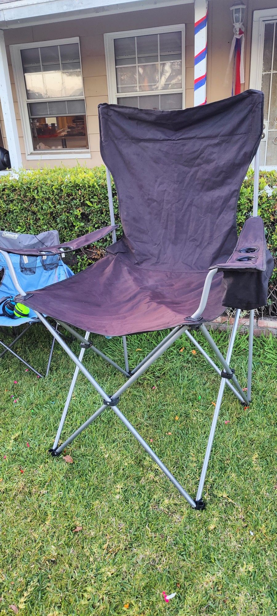 HUGE Oversized Chair With Cup Holders And Built-in Cooler Bag